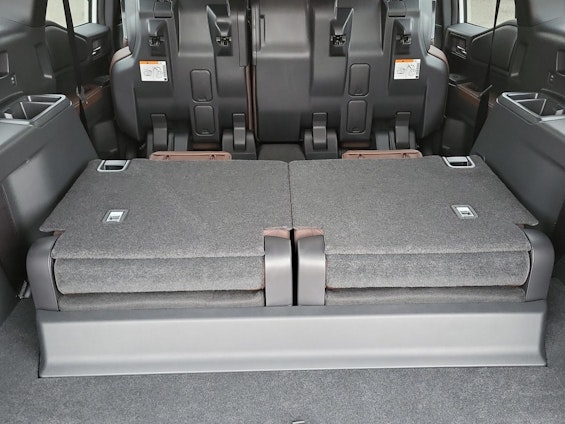 Vehicle image 17 Vehicle image 17