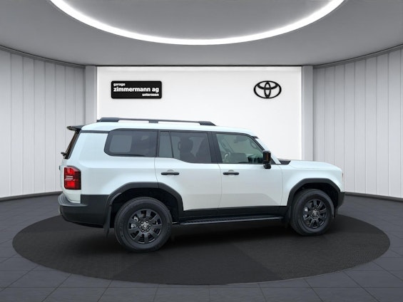 Vehicle image 5 Vehicle image 5