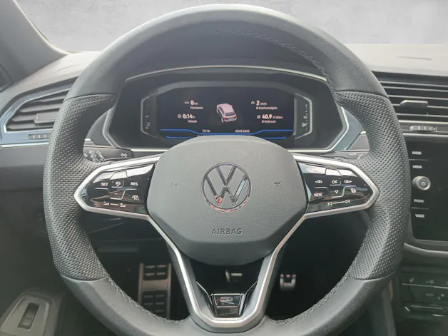 VW Tiguan 2.0 TDI SCR R-Line Black Style DSG *8- Fach Räder*