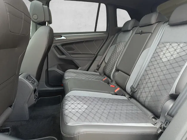 VW Tiguan 2.0 TDI SCR R-Line Black Style DSG *8- Fach Räder*