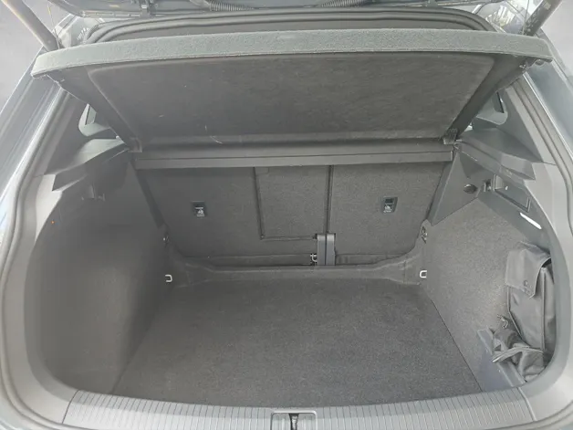 VW Tiguan 2.0 TDI SCR R-Line Black Style DSG *8- Fach Räder*