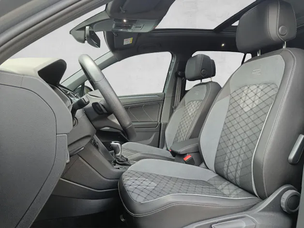 VW Tiguan 2.0 TDI SCR R-Line Black Style DSG *8- Fach Räder*