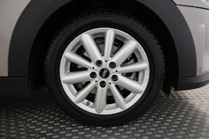 Vehicle image MINI F55 1.5i Cooper