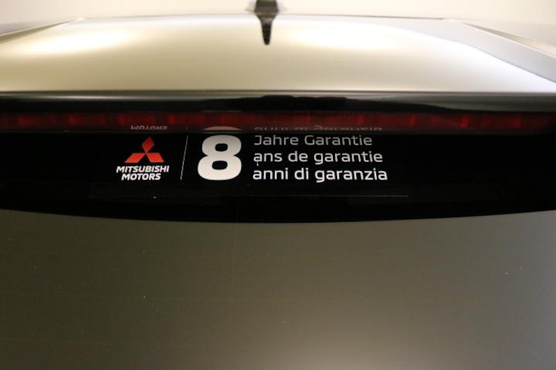 Vehicle image MITSUBISHI GRANDIS