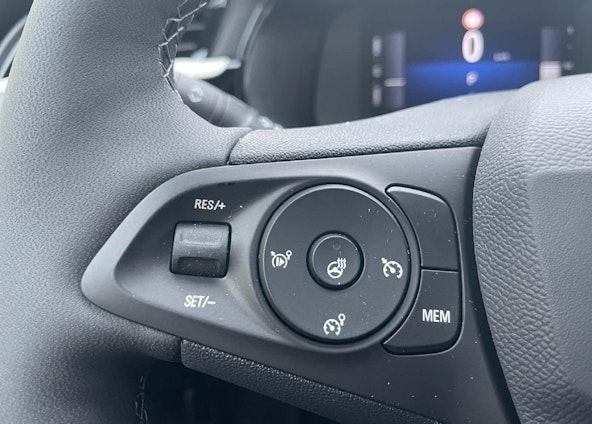 Vehicle image 7 Vehicle image 7