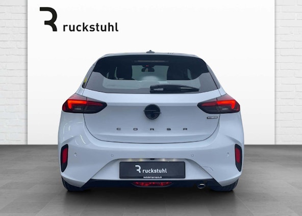 Vehicle image 4 Vehicle image 4