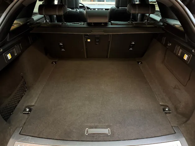 Land Rover Range Rover Velar 3.0 I6 R-Dynamic HSE