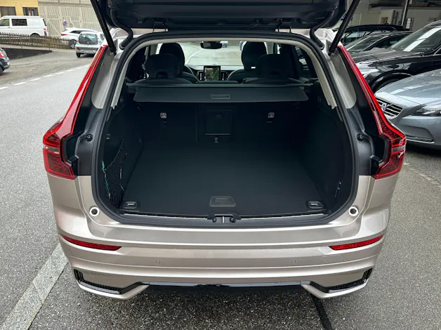 Volvo XC60 T8 eAWD PluginHybrid Ultra Dark Geartronic