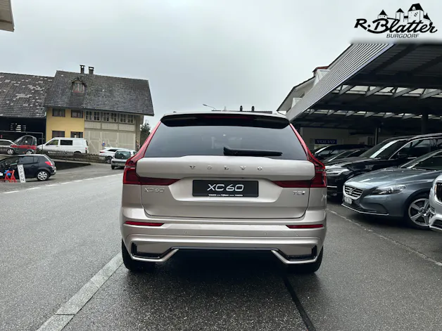 Volvo XC60 T8 eAWD PluginHybrid Ultra Dark Geartronic
