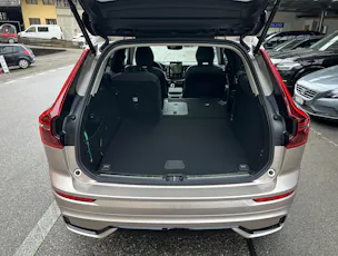 Volvo XC60 T8 eAWD PluginHybrid Ultra Dark Geartronic