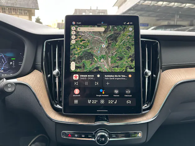 Volvo XC60 T8 eAWD PluginHybrid Ultra Dark Geartronic