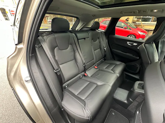 Volvo XC60 T8 eAWD PluginHybrid Ultra Dark Geartronic