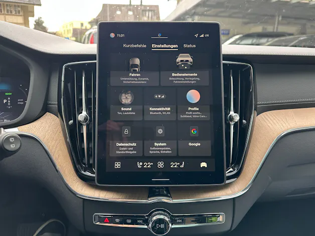 Volvo XC60 T8 eAWD PluginHybrid Ultra Dark Geartronic