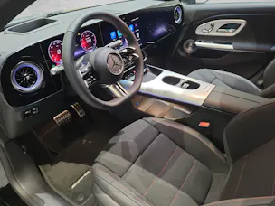 Mercedes-Benz CLA 200 7G-DCT