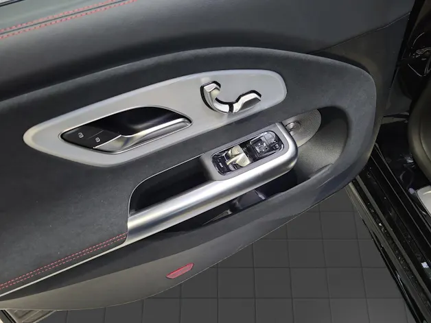 Mercedes-Benz CLA 200 7G-DCT