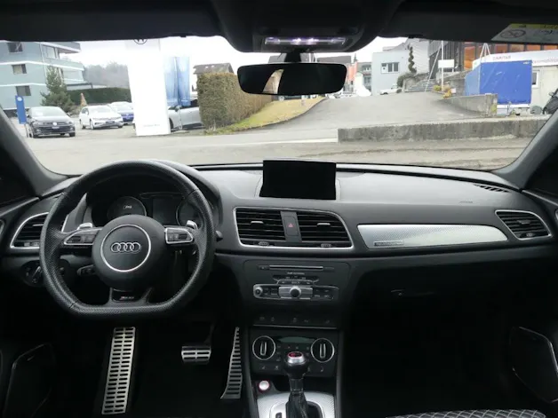 Audi RS Q3 2.5 TFSI performance quattro S-tronic