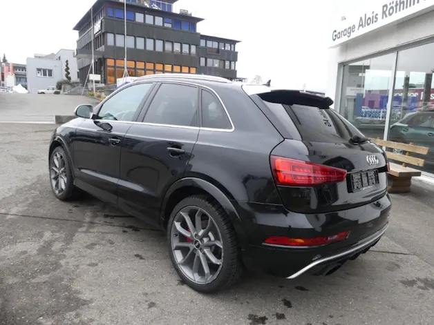 Audi RS Q3 2.5 TFSI performance quattro S-tronic