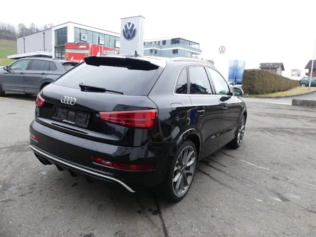 Audi RS Q3 2.5 TFSI performance quattro S-tronic
