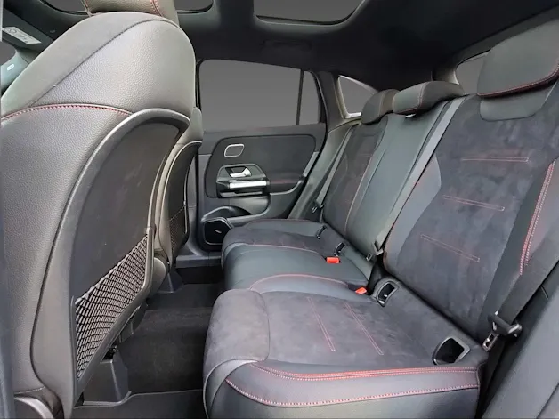 Mercedes-Benz GLA 220 d 4Matic Swiss Star