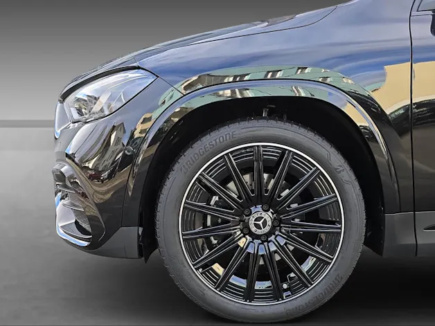 Mercedes-Benz GLA 220 d 4Matic Swiss Star