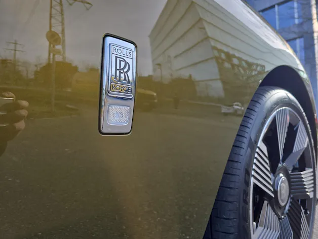 Rolls Royce ROLLS-ROYCE SPECTRE - Demo Fahrzeug - Herstellergarantie bis März 2030