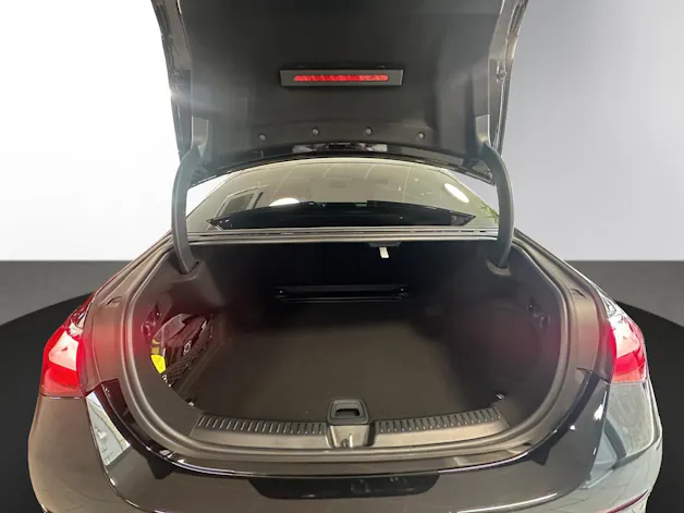 Mercedes-Benz E 220 d 4Matic 9G-Tronic