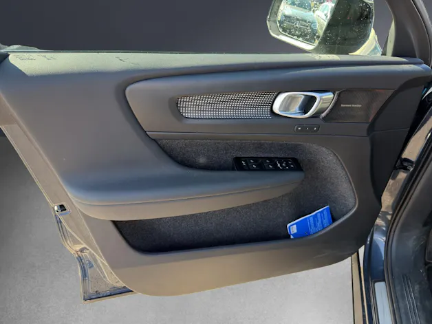 Volvo XC40 Recharge P6 Ultimate FWD