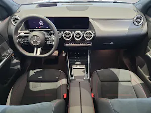 Mercedes-Benz GLA 250 4Matic 8G-DCT Swiss Star