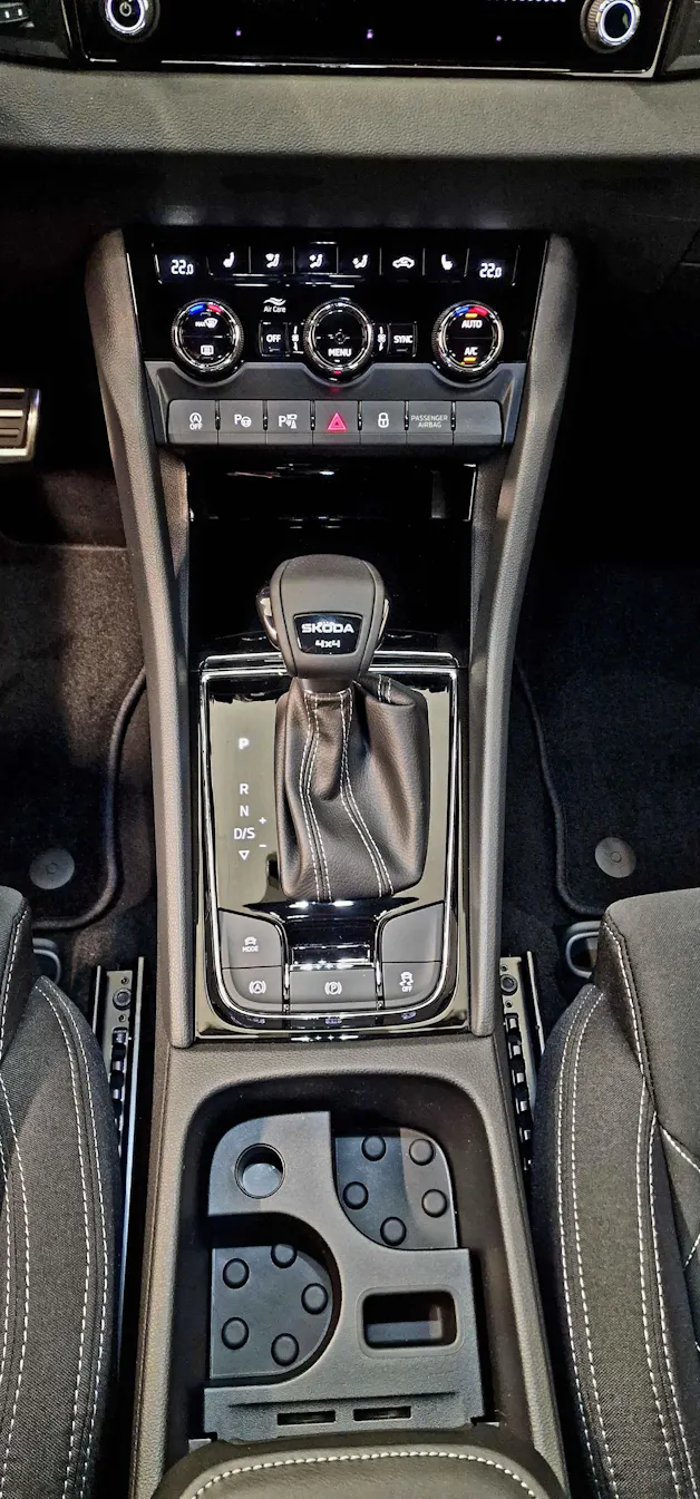 Škoda Karoq 2.0 TSI SportLine 4x4 DSG