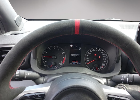 Vehicle image 9 Vehicle image 9