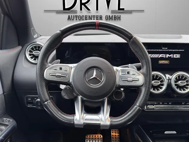 Mercedes-Benz GLA 45 AMG 4Matic+ 8G-Speedshift DCT