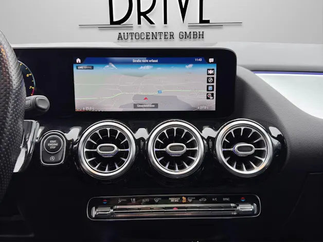 Mercedes-Benz GLA 45 AMG 4Matic+ 8G-Speedshift DCT