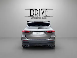 Mercedes-Benz GLA 45 AMG 4Matic+ 8G-Speedshift DCT