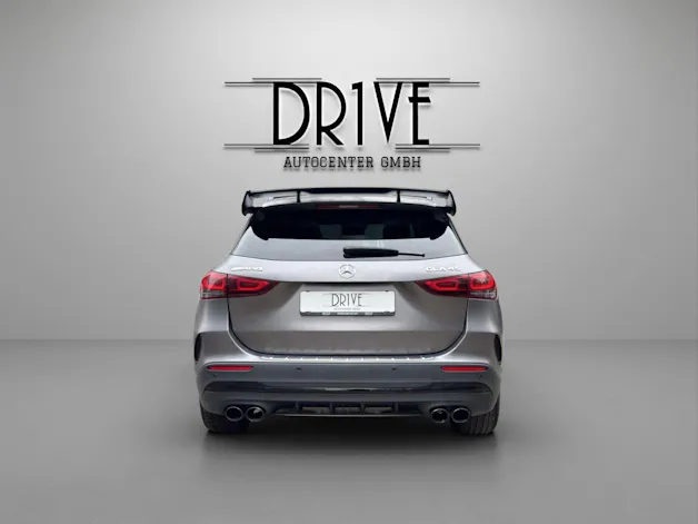 Mercedes-Benz GLA 45 AMG 4Matic+ 8G-Speedshift DCT