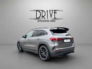 Mercedes-Benz GLA 45 AMG 4Matic+ 8G-Speedshift DCT