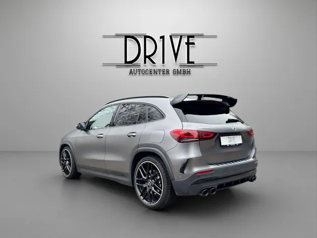 Mercedes-Benz GLA 45 AMG 4Matic+ 8G-Speedshift DCT