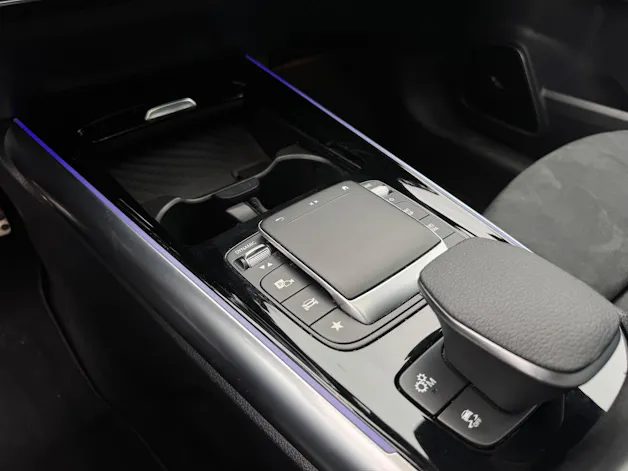 Mercedes-Benz GLA 45 AMG 4Matic+ 8G-Speedshift DCT