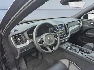 Volvo XC60 2.0 B5 MH Ultimate Dark AWD