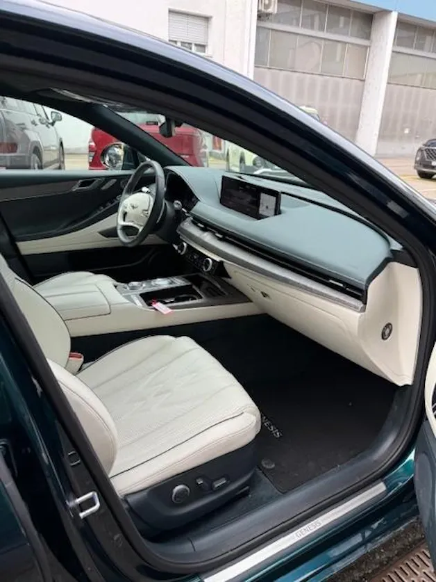 Genesis G80 Dual Motor Luxury AWD