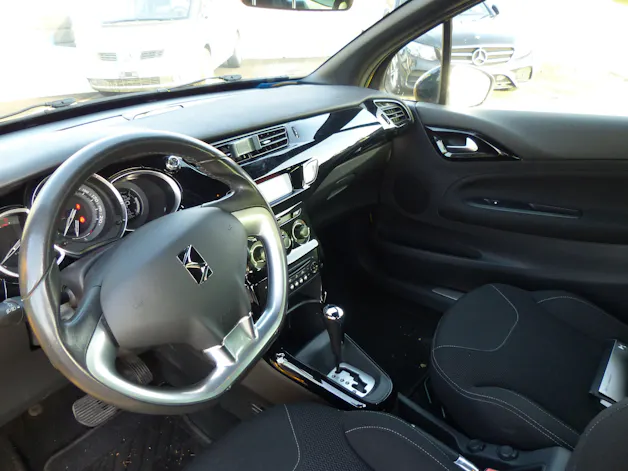 DS Automobiles AUTOMOBILES DS3 1.6 VTi SO Chic Automatic