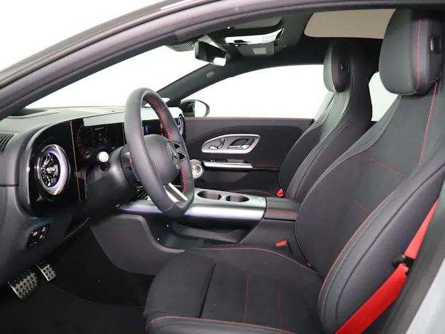 Mercedes-Benz CLA 200 8G-DCT 4Matic