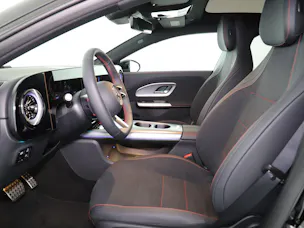 Mercedes-Benz CLA 200 8G-DCT