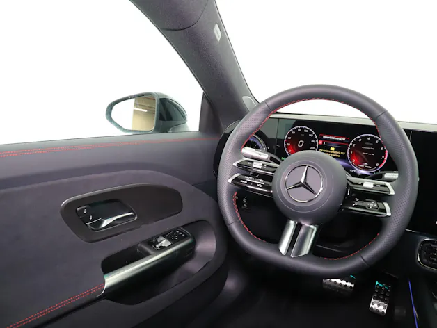 Mercedes-Benz CLA 200 8G-DCT