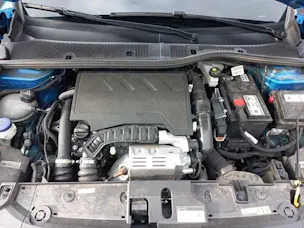 Peugeot 208 1.2 PureTech GT EAT8