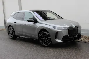 BMW iX M70 xDrive *0.9%-LEASINGAKTION* 🏖️JUNI-ANGEBOT🏖️