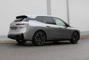 BMW iX M70 xDrive *0.9%-LEASINGAKTION* 🏖️JUNI-ANGEBOT🏖️
