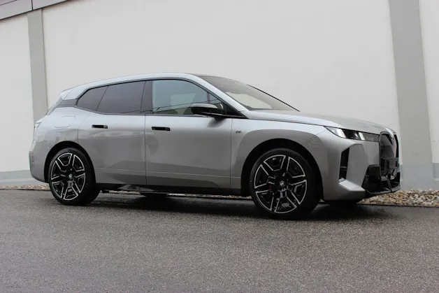 BMW iX M70 xDrive *0.9%-LEASINGAKTION* 🏖️JUNI-ANGEBOT🏖️