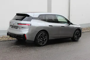 BMW iX M70 xDrive *0.9%-LEASINGAKTION* 🏖️JUNI-ANGEBOT🏖️