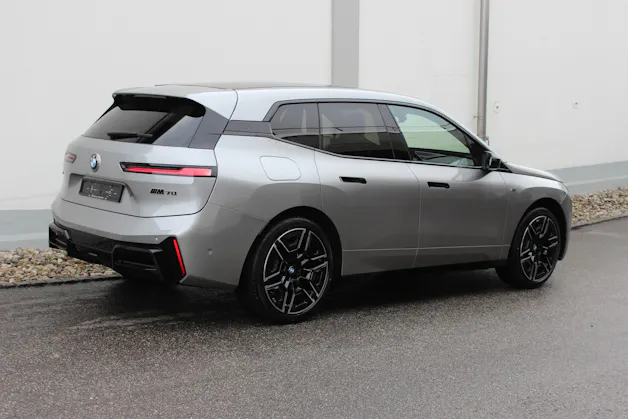 BMW iX M70 xDrive *0.9%-LEASINGAKTION* 🏖️JUNI-ANGEBOT🏖️