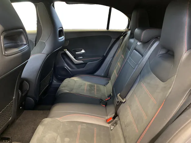 Mercedes-Benz A 220 AMG Line 4MATIC